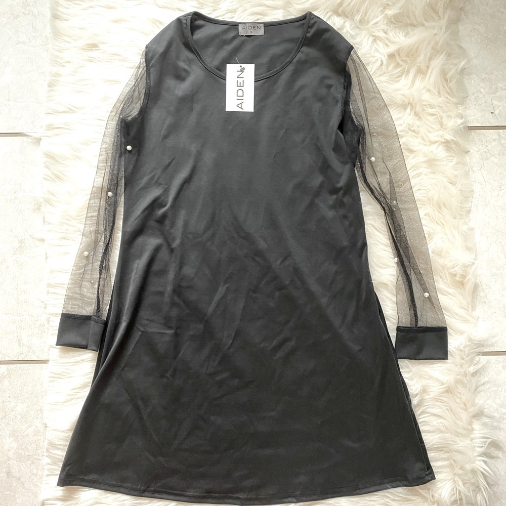 Aiden Dress with Pearl on sleeves